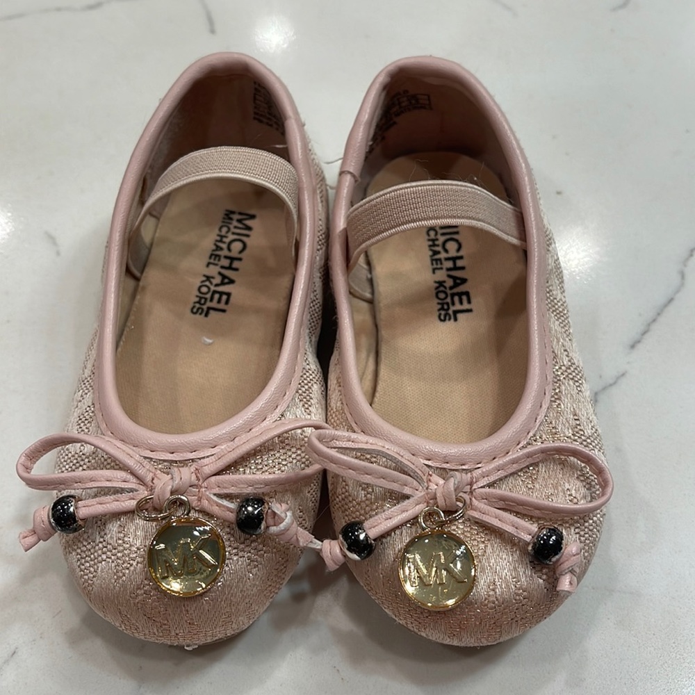 Michael Kors shoe size 5